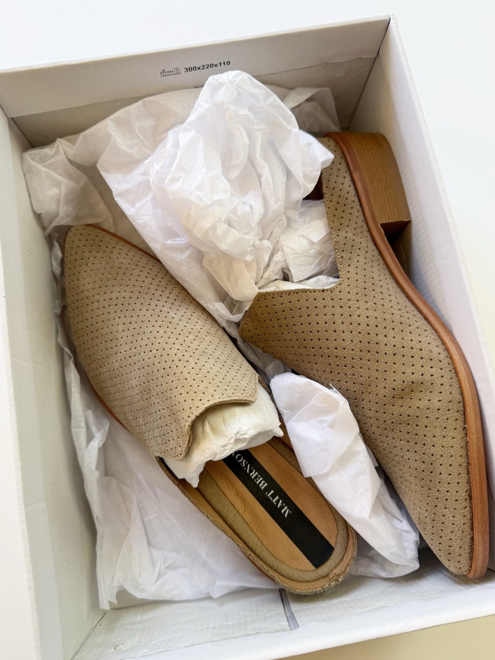 sale | matt bernson | perforated mules - Picture 9 of 10